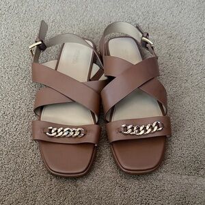 Michael Kors, camel sandals
